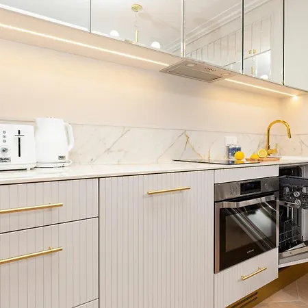 Mennica By Renters Prestige * Warsaw