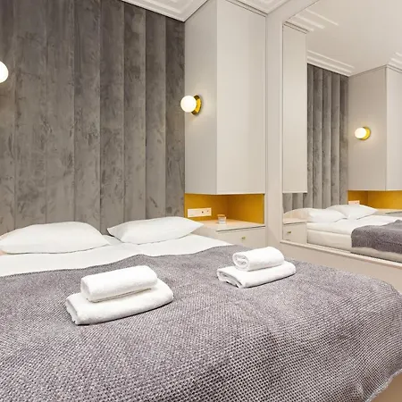 Mennica By Renters Prestige 公寓