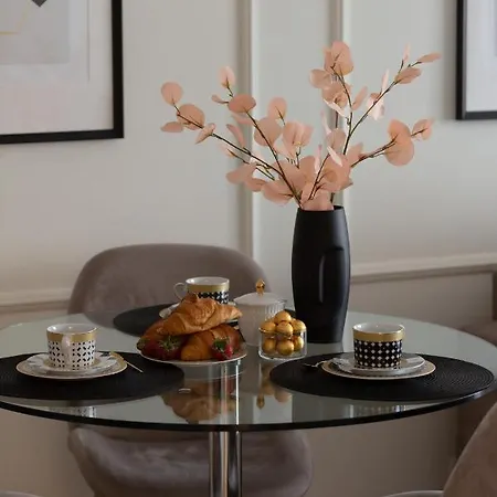 Mennica By Renters Prestige *