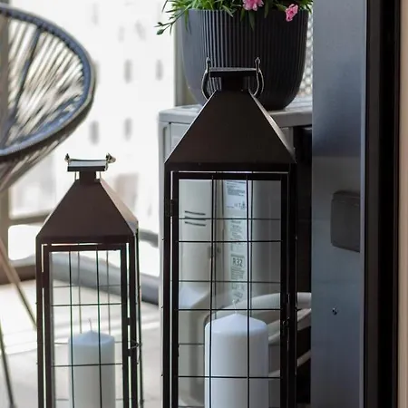 Mennica By Renters Prestige Appartement *