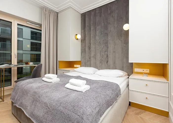 Mennica By Renters Prestige Apartman Varsó