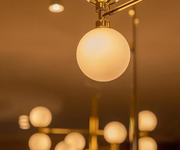 Mennica By Renters Prestige * Varsó