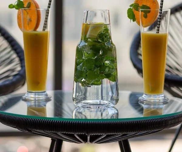 Mennica By Renters Prestige Apartman Varsó