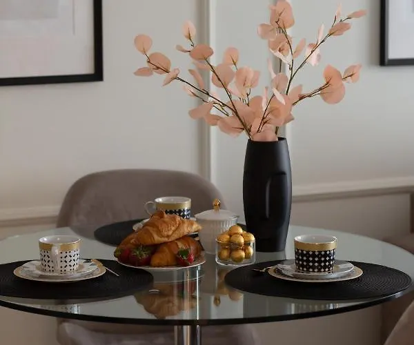 Mennica By Renters Prestige *