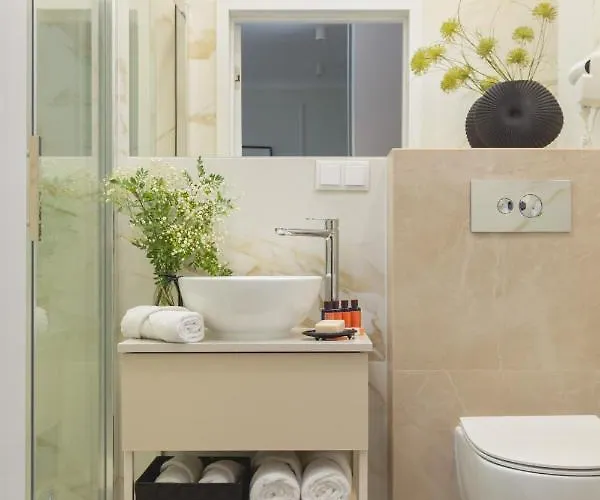 Mennica By Renters Prestige *