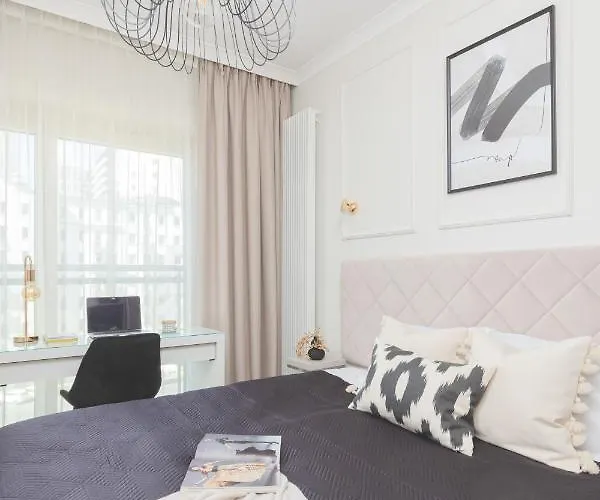 Mennica By Renters Prestige *