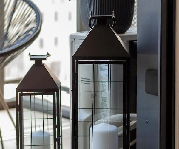 Mennica By Renters Prestige Apartman *