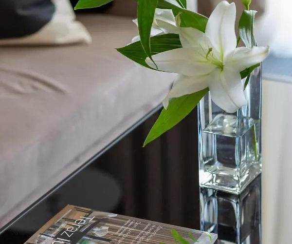 Mennica By Renters Prestige Varsó