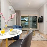 Mennica By Renters Prestige