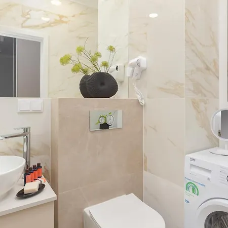 Апартаменты Mennica By Renters Prestige