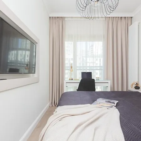 Mennica By Renters Prestige *