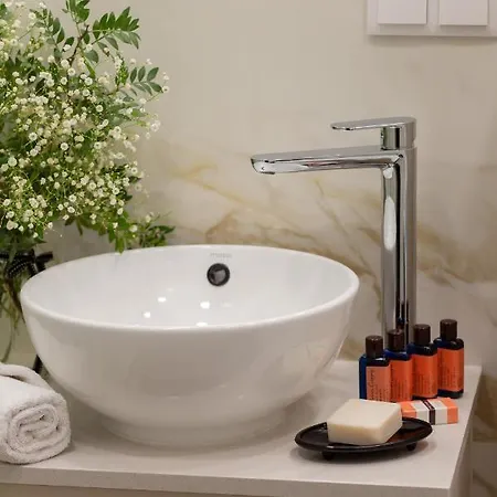 Mennica By Renters Prestige