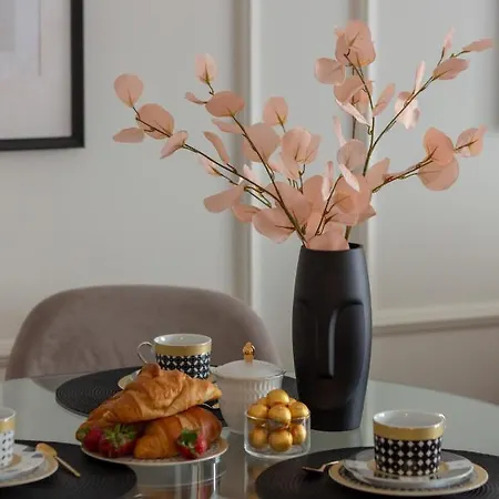 Mennica By Renters Prestige