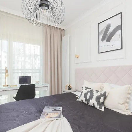 Mennica By Renters Prestige *